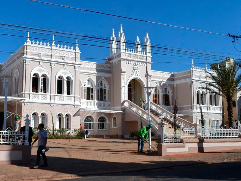 Hospital São Francisco de Araraquara já está totalmente aberto ao público