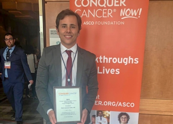 Médico do Hospital Moinhos de Vento é o primeiro brasileiro a vencer prêmio da ASCO