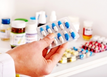 Saúde suspende contratos para fabricar 19 remédios de distribuição gratuita