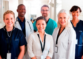 Planos de saúde registram aumento de 0,4% de beneficiários em agosto, aponta IESS