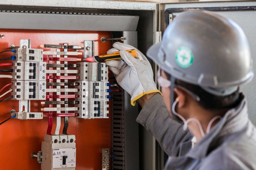 EletroJ assume compromisso com instalações elétricas seguras