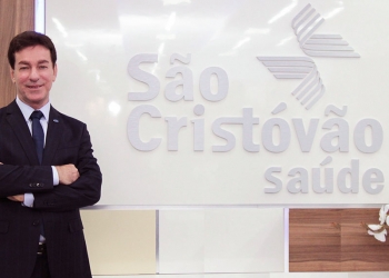 Grupo São Cristóvão Saúde investe em carrinho para medicação a beira leito