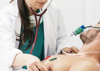 Covid-19 interrompe década de queda em leitos de internação no SUS