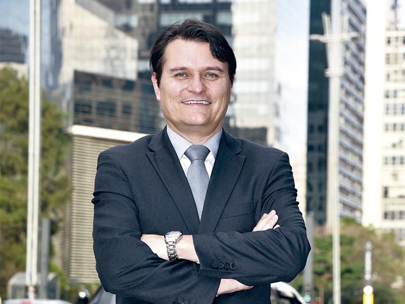 Fabrício Avini, CEO da Salux, fala sobre carência tecnológica na série “1 Década de Influência”