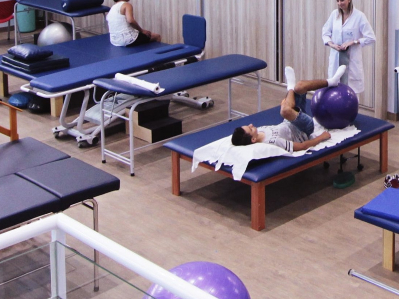 Centro de Atenção Integral à Saúde oferece reabilitação para pacientes com sequelas da Covid-19