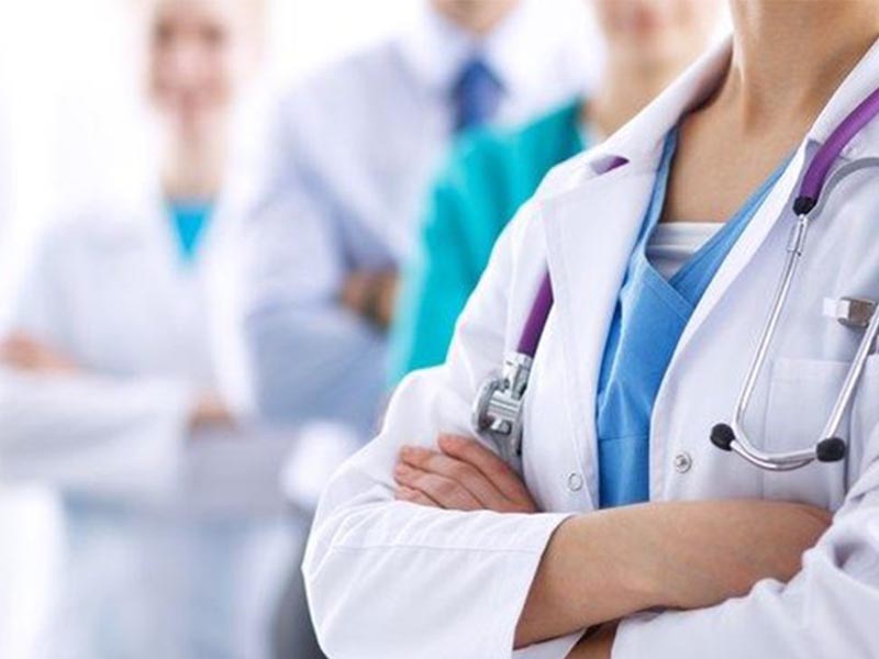 Setor de saúde privado atinge o maior número de empregos do ano em novembro de 2020