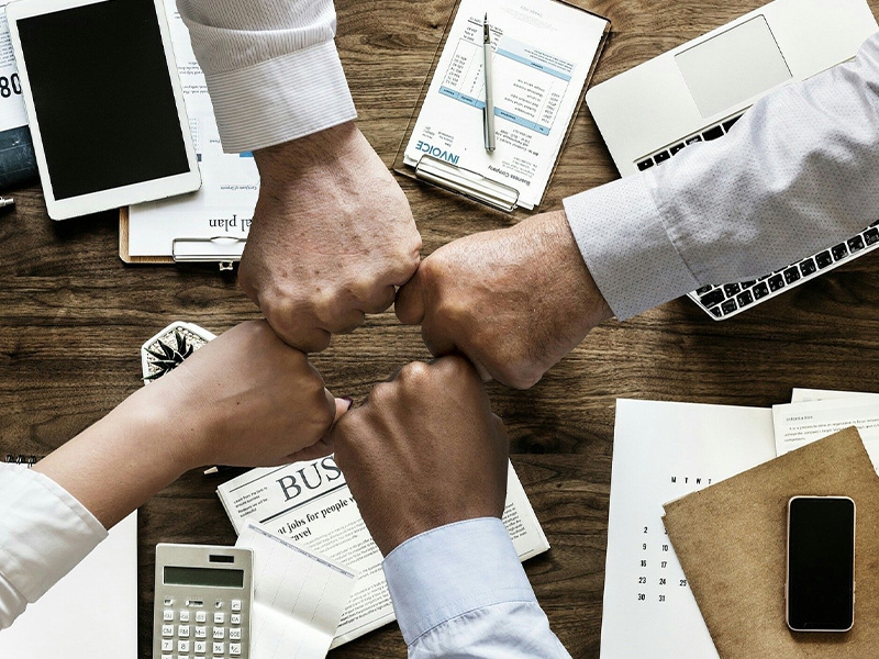 Contribuições da economia diante da crise internacional, por Victor Basso