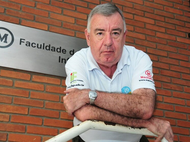 IBM vende o primeiro computador quântico a uma instituição privada, por Vivaldo José Breternitz