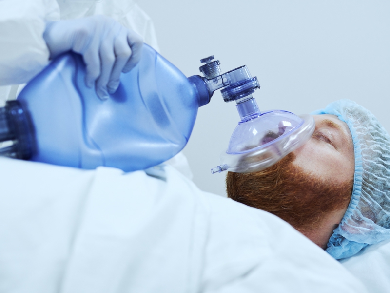 Pesquisa CNM: falta de oxigênio pode atingir 625 Municípios e do “kit intubação” chega a 1.141