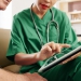 “Como os apps de TI na saúde ajudam a reduzir o número de erros médicos”, por Renato Sabbatini