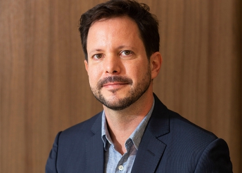 Brasil reduz de 55% para 5% sua capacidade de produção de insumos farmacêuticos