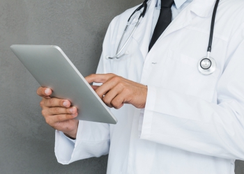 HC e governo britânico fecham parceria para programa de saúde digital