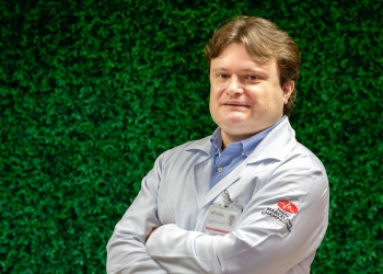 “A vacina, a falsa sensação de segurança e a realidade das UTIs”, por Jarbas da Silva Motta Junior