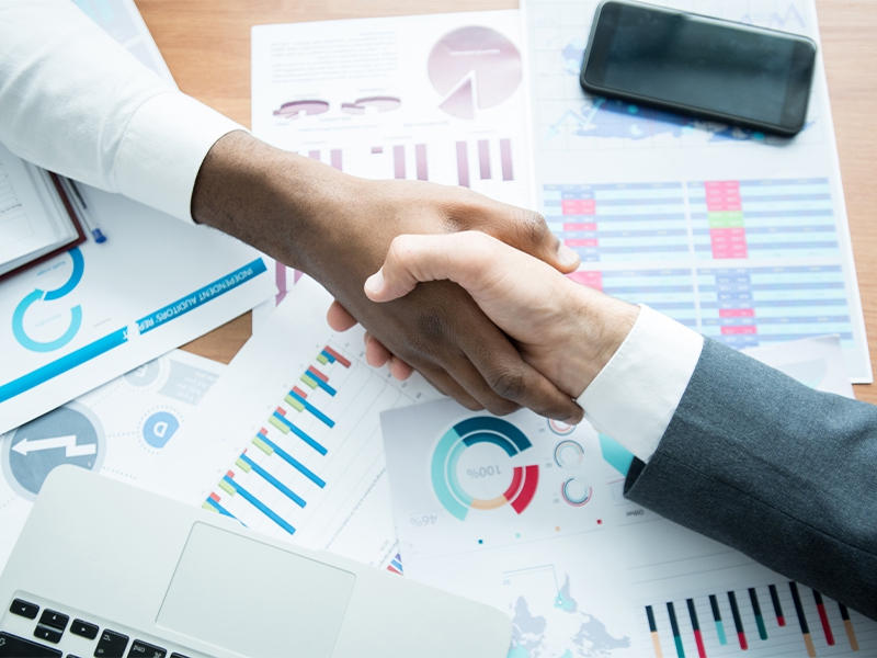 Hypera Pharma adquire portfólio de 12 marcas da Sanofi