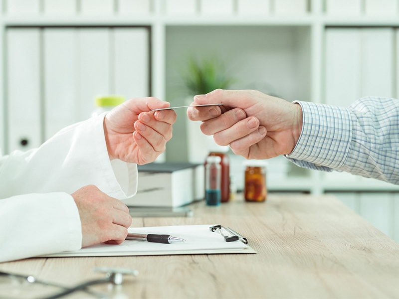 Pela 1ª vez, planos de saúde repassam mais de R$ 1 bi a cada dois dias para pagar médicos e hospitais