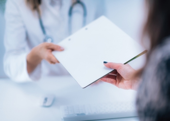 Planos de saúde empresariais registram crescimento de 1,27 mi de beneficiários em 12 meses