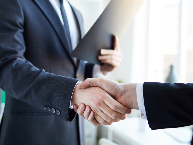 “A diferença entre desenvolver pacotes e inviabilizar parcerias”, por Enio Jorge Salu