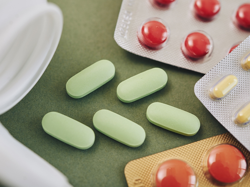 “Preço dos medicamentos remete ao controle de custos e renegociação dos pacotes”, por Enio Salu