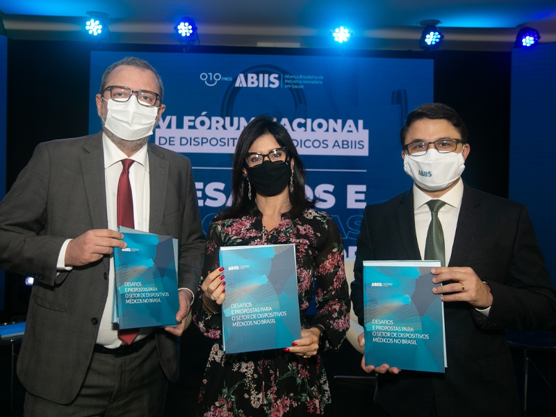 Fórum da ABIIS debate desafios e propostas para o setor de dispositivos médicos e apresenta dados econômicos inéditos