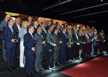 Empresários, pesquisadores, executivos, autoridades públicas e profissionais que fizeram a diferença para a Saúde brasileira nos últimos 12 meses serão homenageados pelo 100 mais Influentes da Saúde. Os eleitos serão escolhidos por meio de votação aberta no site do evento e pesquisa de mercado, realizada pelo Conselho Editorial do Grupo Mídia.