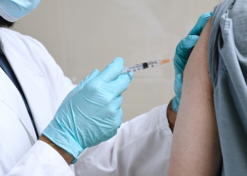 Fiocruz libera primeira vacina Covid-19 nacional