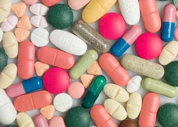 Sancionada a Lei que autoriza a prescrição de medicamentos sem aval da Anvisa