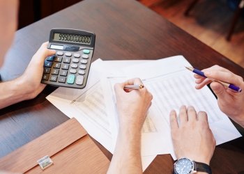 “‘Raspando o Tacho’ Para Aumentar o Faturamento Hospitalar”, por Enio Salu