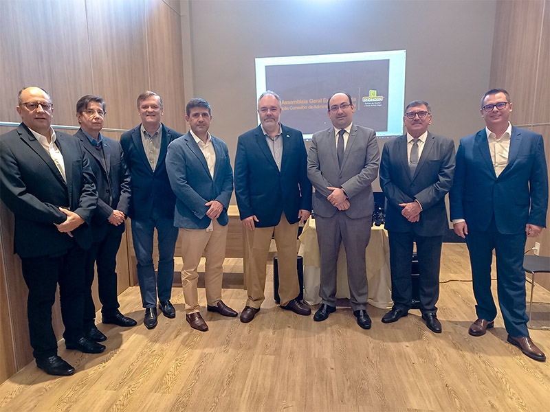 Henri Siegert Chazan é reconduzido à presidência do SINDIHOSPA