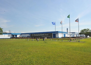 Kimberly-Clark aposta no Brasil como hub de fabricação e exportação para América Latina