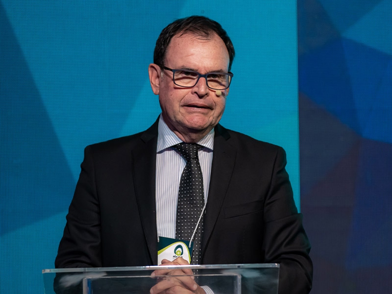 Setor público da saúde encolheu por conta da pandemia de Covid-19 e uma tabela defasada do SUS, revela pesquisa