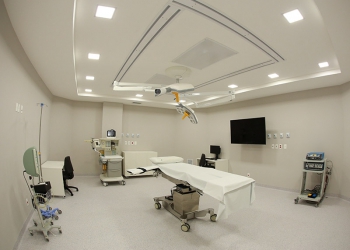 Hospital Mãe de Deus amplia bloco cirúrgico com quatro novas salas de alta complexidade