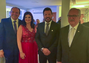 Presidente do Grupo Mídia prestigia posse da nova diretoria da FBH