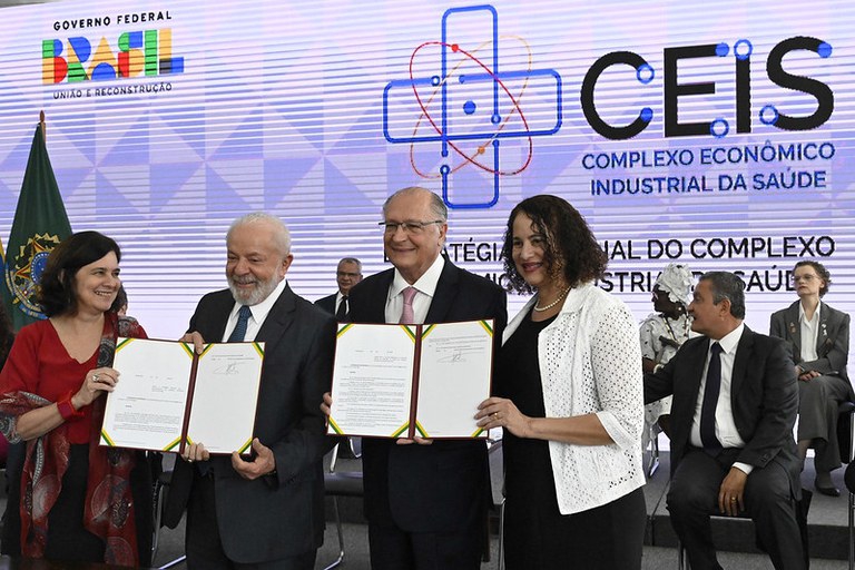 Governo Federal lança estratégia para impulsionar indústria brasileira na área de Saúde