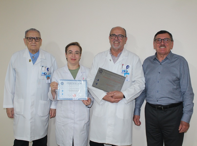 Laboratório de Análises Clínicas do Hospital Ernesto Dornelles recebe certificação de excelência pelo 5º ano consecutivo
