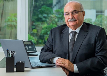 Omar Abujamra destaca avanços tecnológicos e expansão do cooperativismo médico