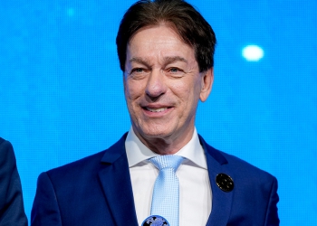 Valdir Ventura destaca avanços do São Cristóvão Saúde durante Arena do Oscar