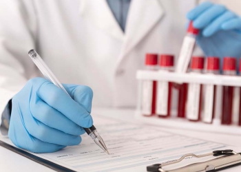 Mieloma múltiplo: novo exame amplia precisão no monitoramento