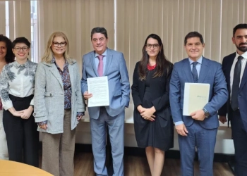ANS avança em política de descontos para medicamentos e firma novo acordo com a AbbVie