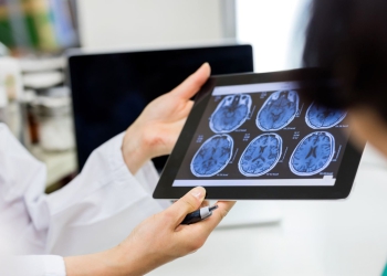 ‘Atlas da doença de Alzheimer’ revela panorama da doença no Brasil e aponta para urgência no diagnóstico e cuidado