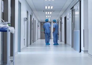 Hospitais públicos ampliam práticas de compliance e transparência